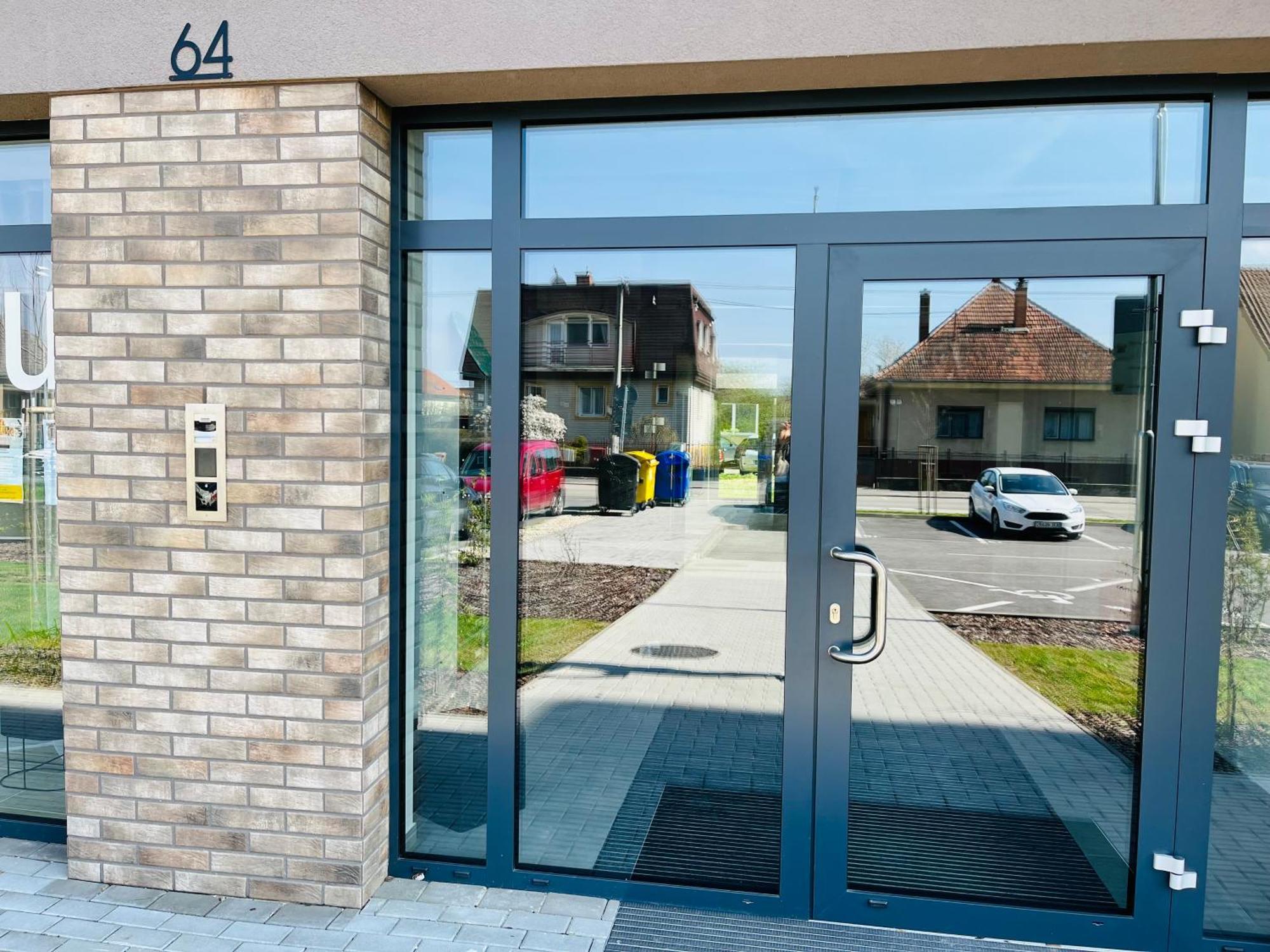 Apartman Sitka Lejlighed Trenčín Eksteriør billede
